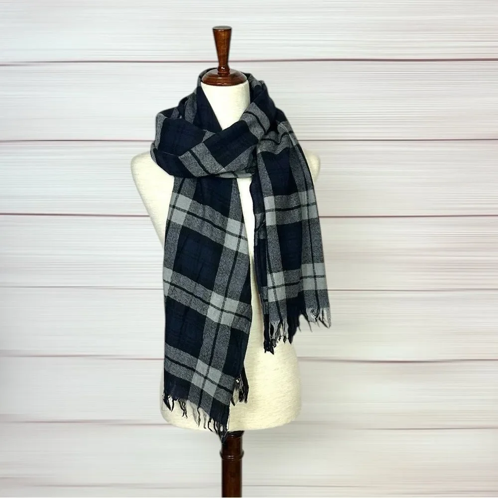 Amicale Wool Large Oblong Scarf Plaid Gray Black Lightweight Men's Women's
